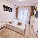 Andrew's Mamaia