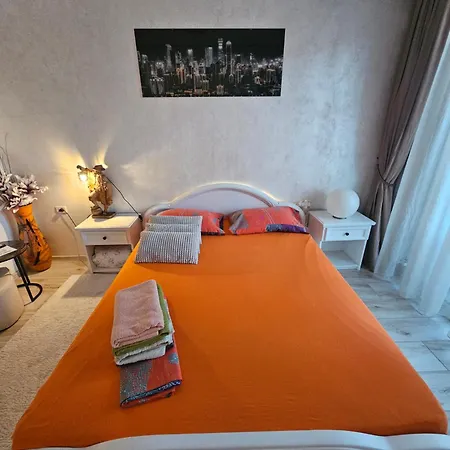 Andrew's Central Apartment *