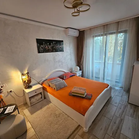 Andrew's Mamaia