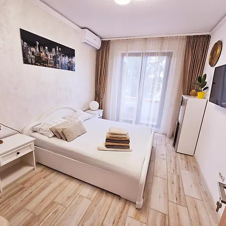 Andrew's Mamaia